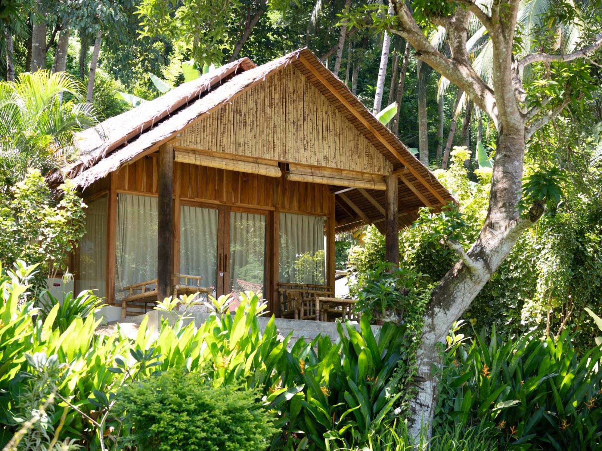 D'Lagoon Dive Resort Bitung Eksteriør billede