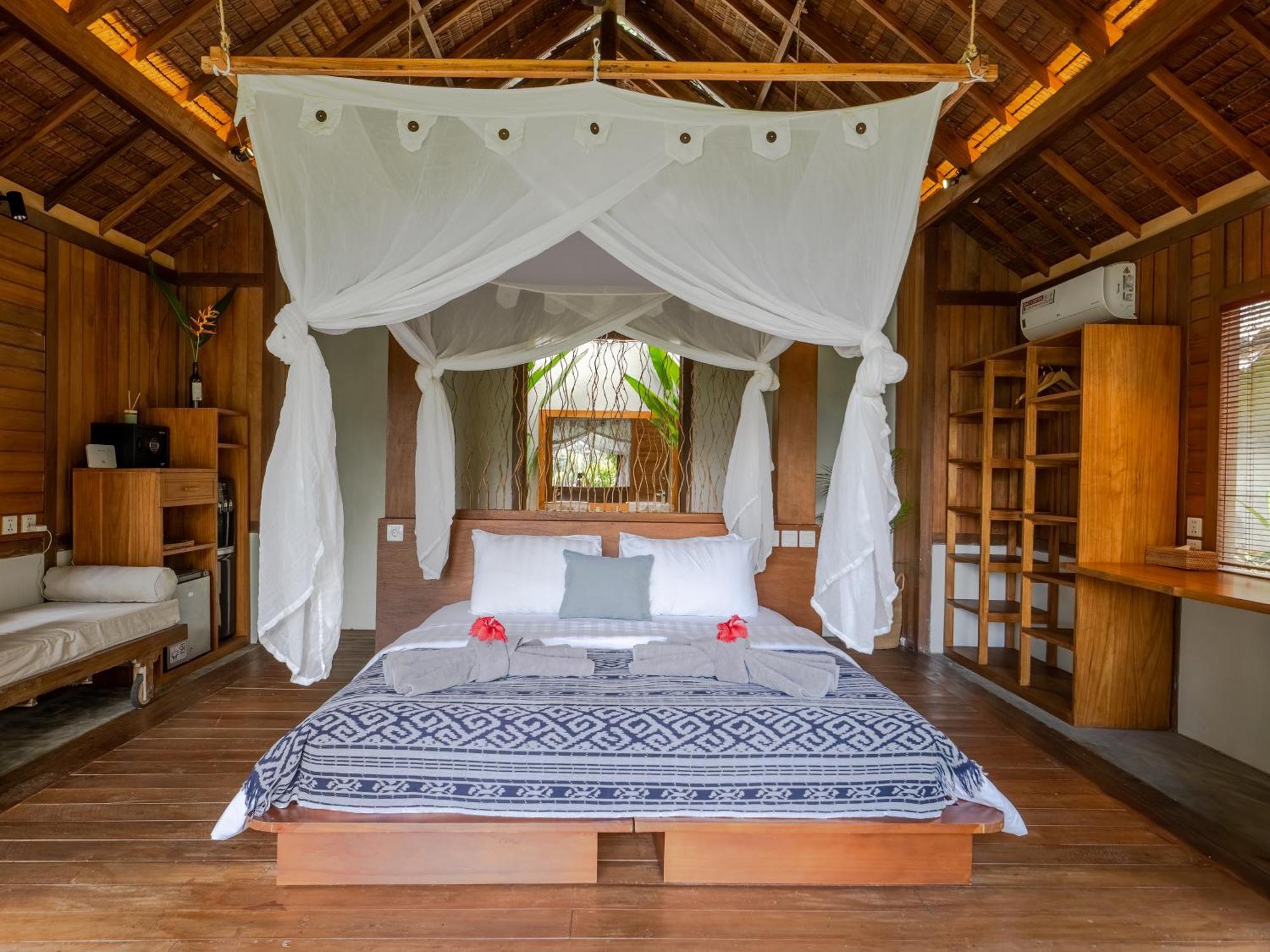 D'Lagoon Dive Resort Bitung Eksteriør billede